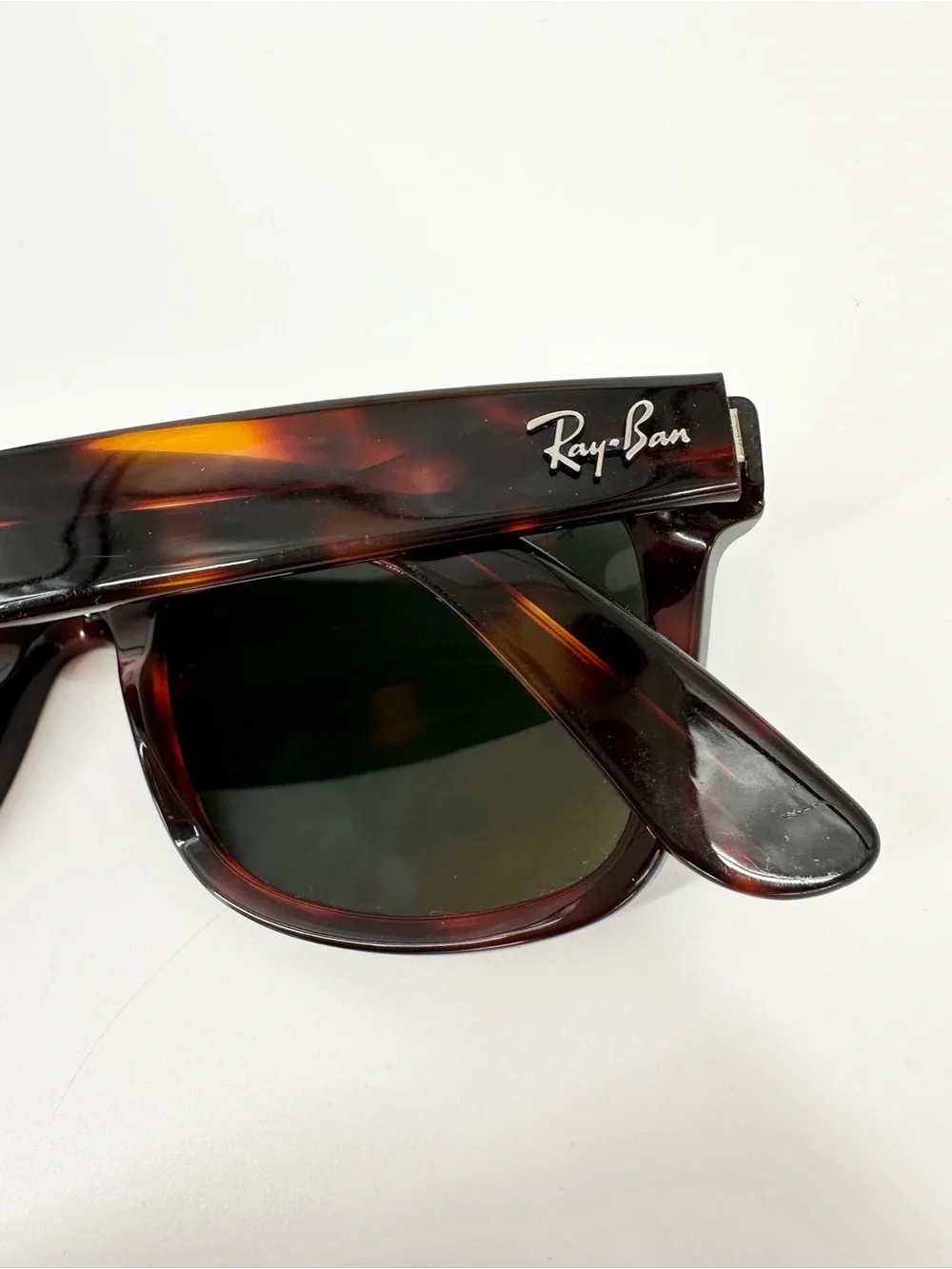 Ray-Ban RB2113 Wayfarer Tortoise Sunglasses 909 Italy 50-19